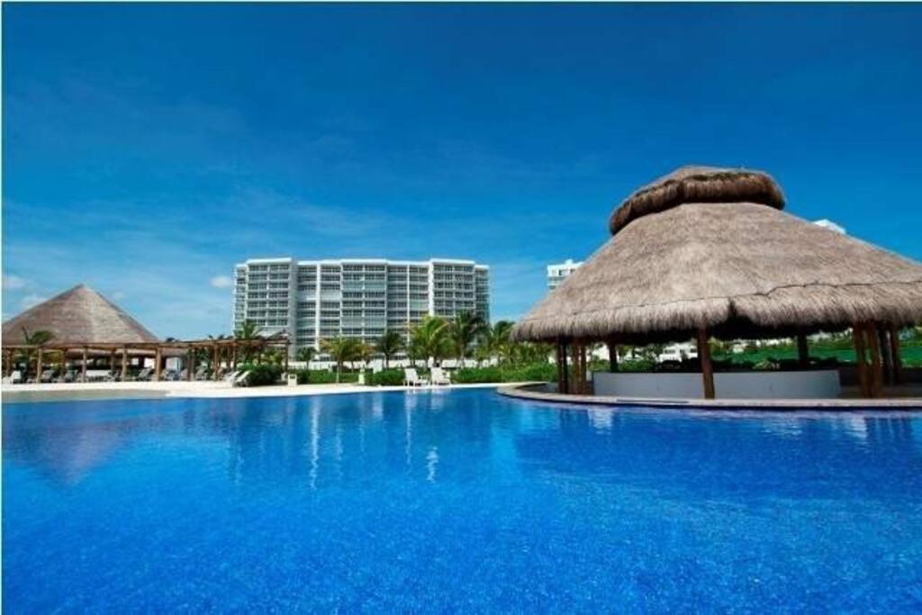 Amara Cancun Beachfront Condo Exterior foto